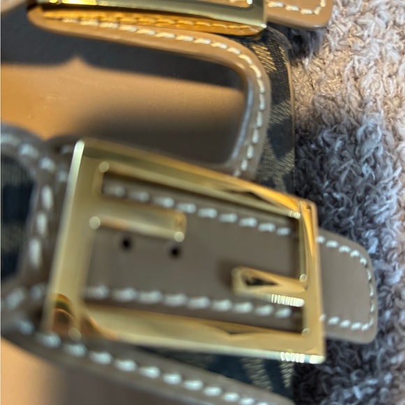 Fendi Black and Gold Sandals - Picture 13 of 13